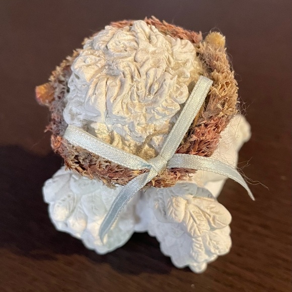 Dreamsicle Cherubic Figurine with Birthday Cake - Picture 3 of 5